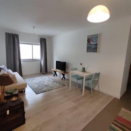 City Apartament 蓬塔德尔加达 外观 照片