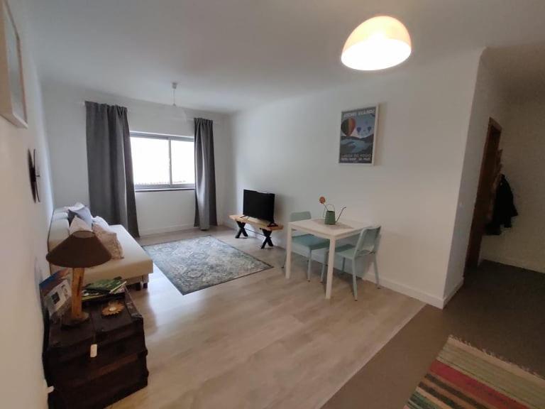 City Apartament 蓬塔德尔加达 外观 照片