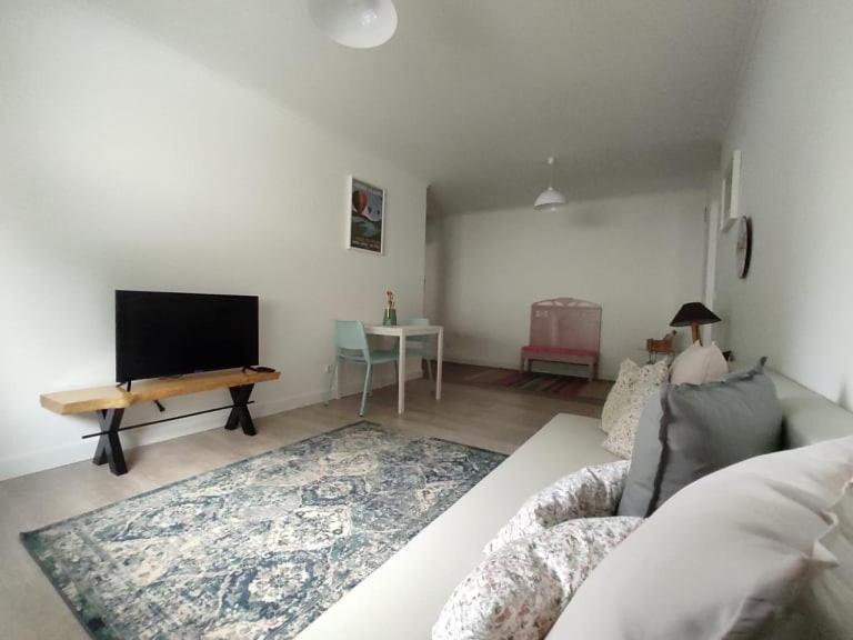 City Apartament 蓬塔德尔加达 外观 照片