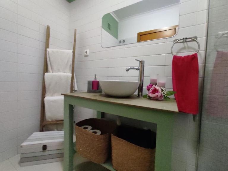 City Apartament 蓬塔德尔加达 外观 照片