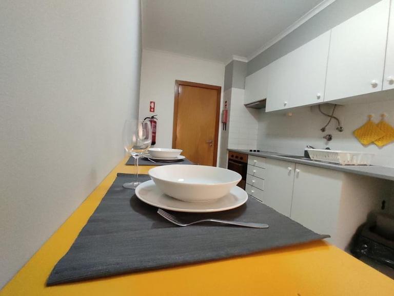 City Apartament 蓬塔德尔加达 外观 照片